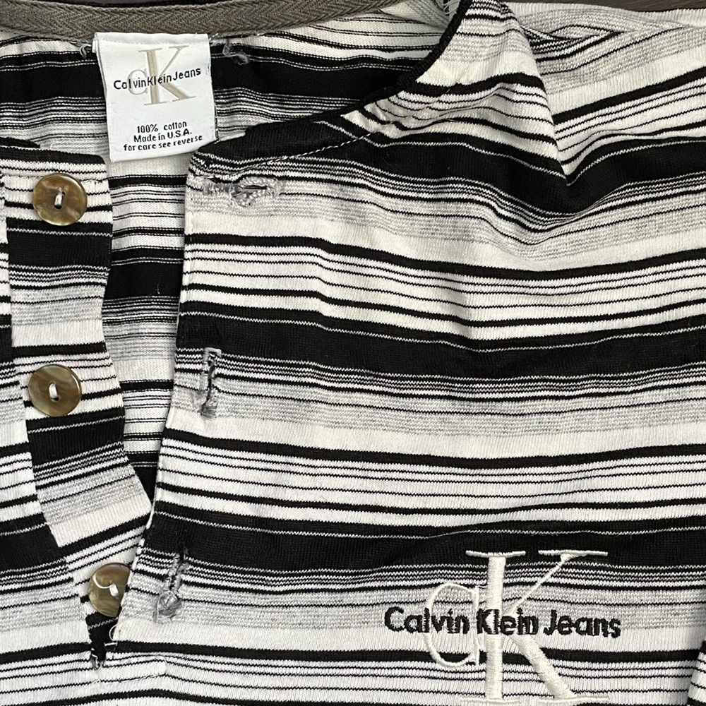 90s Calvin Klein Jeans Logo Henley Tee Cropped Med